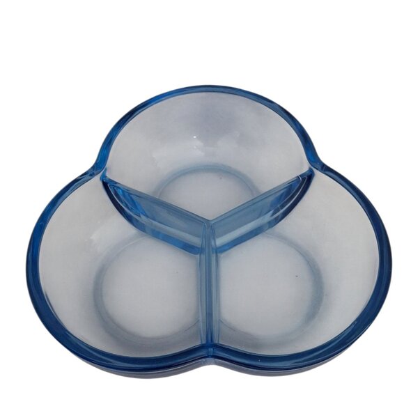 New Martinsville Glass Blue Clover Covered Candy Dish - Picture 4 of 7